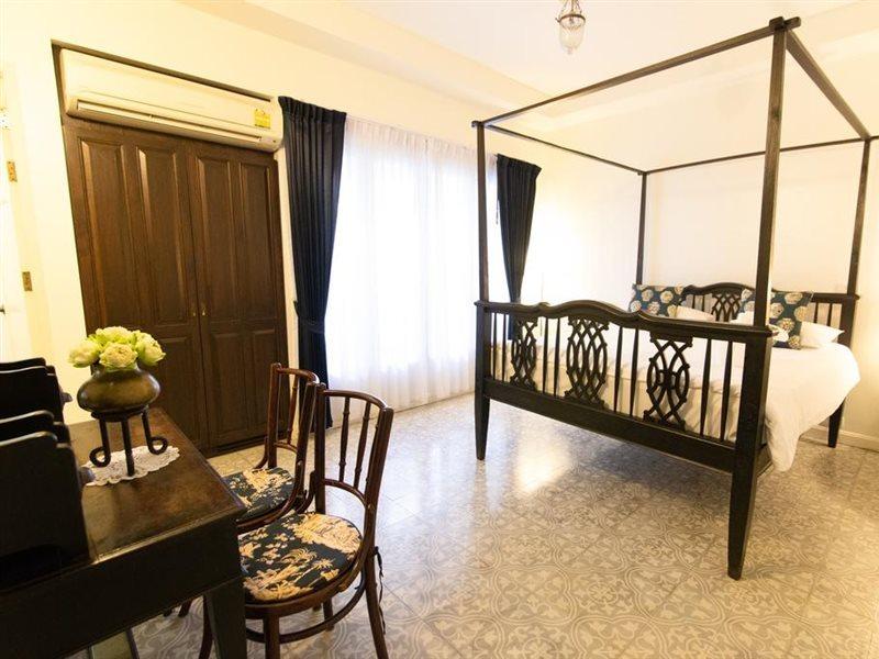 Отель Ssip Boutique Dhevej Bangkok (Adults Only) Экстерьер фото