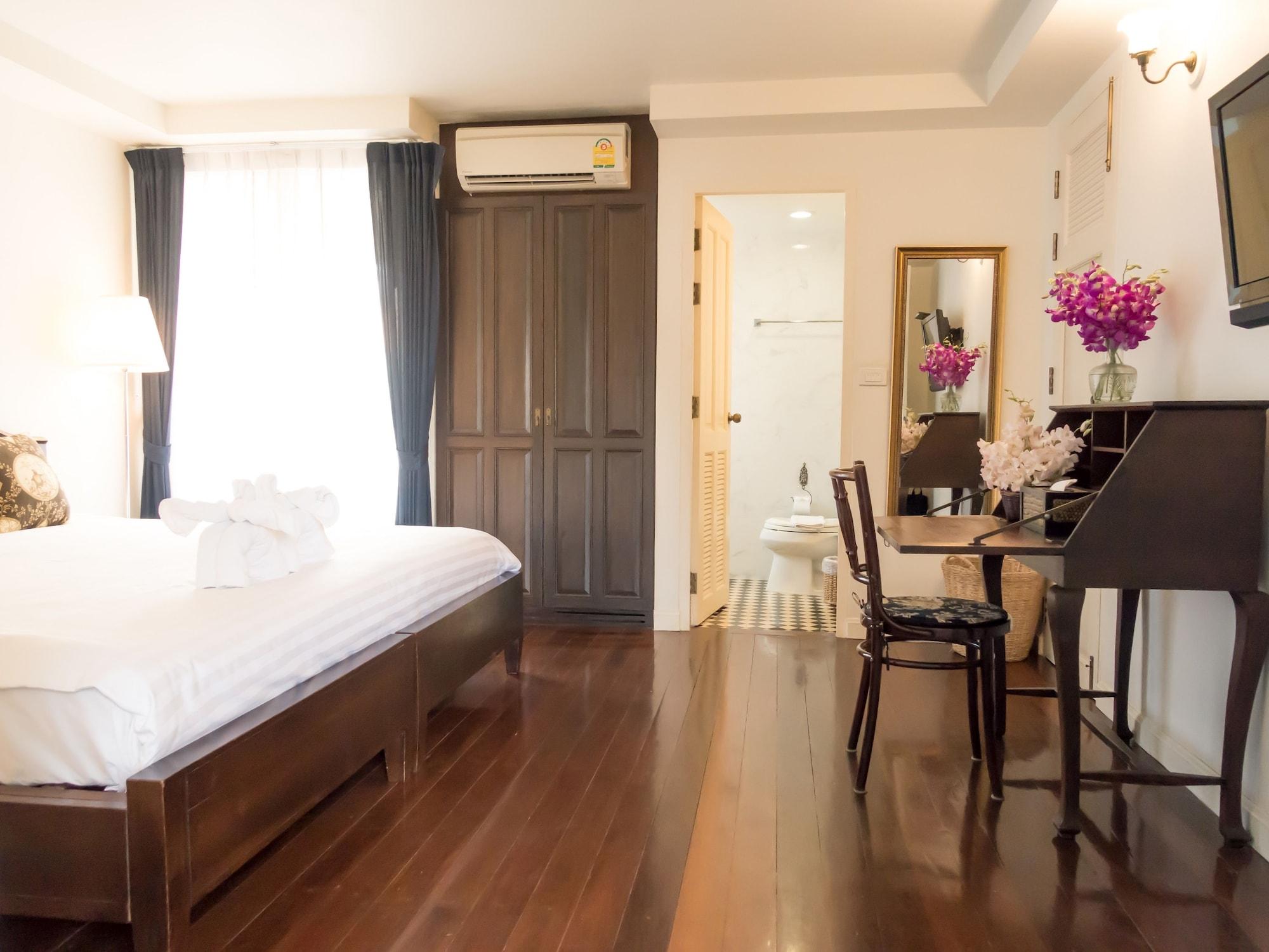 Отель Ssip Boutique Dhevej Bangkok (Adults Only) Экстерьер фото