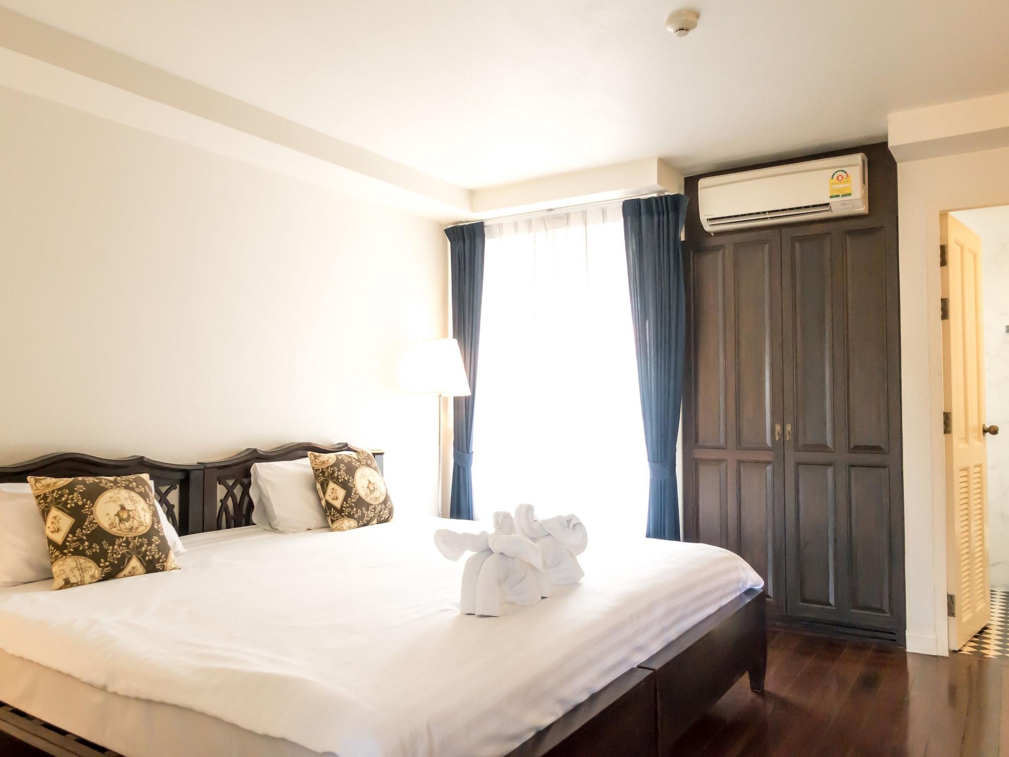 Отель Ssip Boutique Dhevej Bangkok (Adults Only) Экстерьер фото