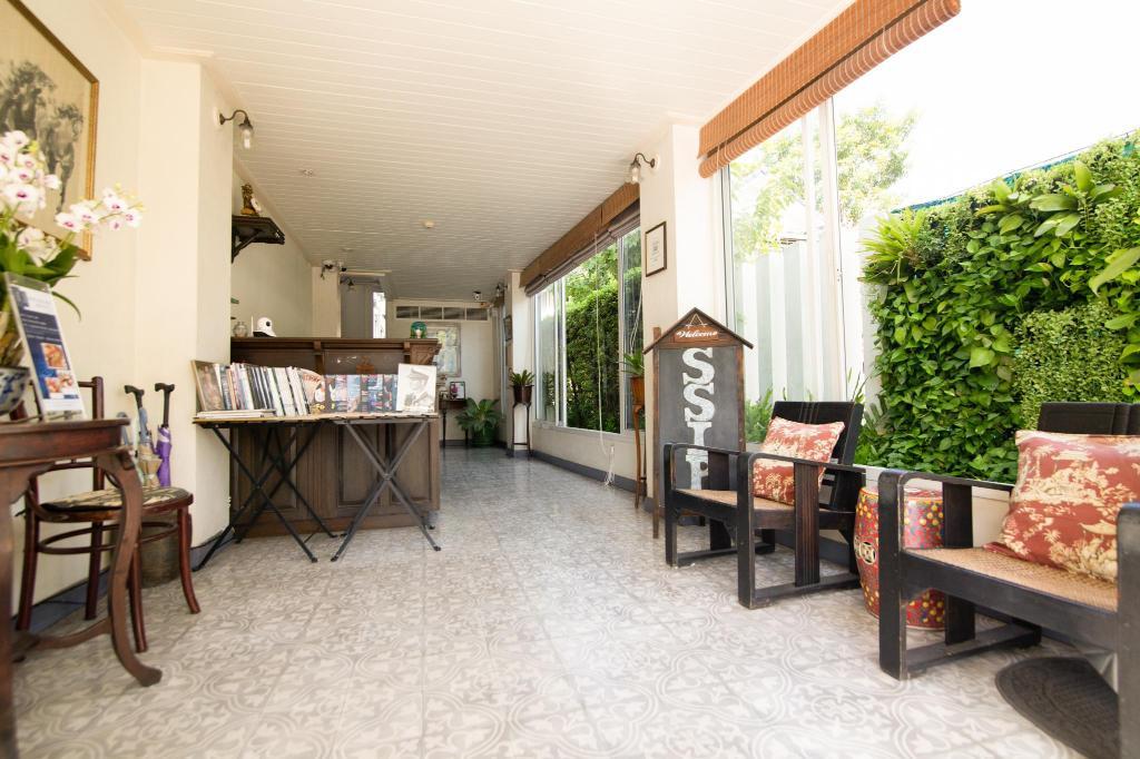 Отель Ssip Boutique Dhevej Bangkok (Adults Only) Экстерьер фото