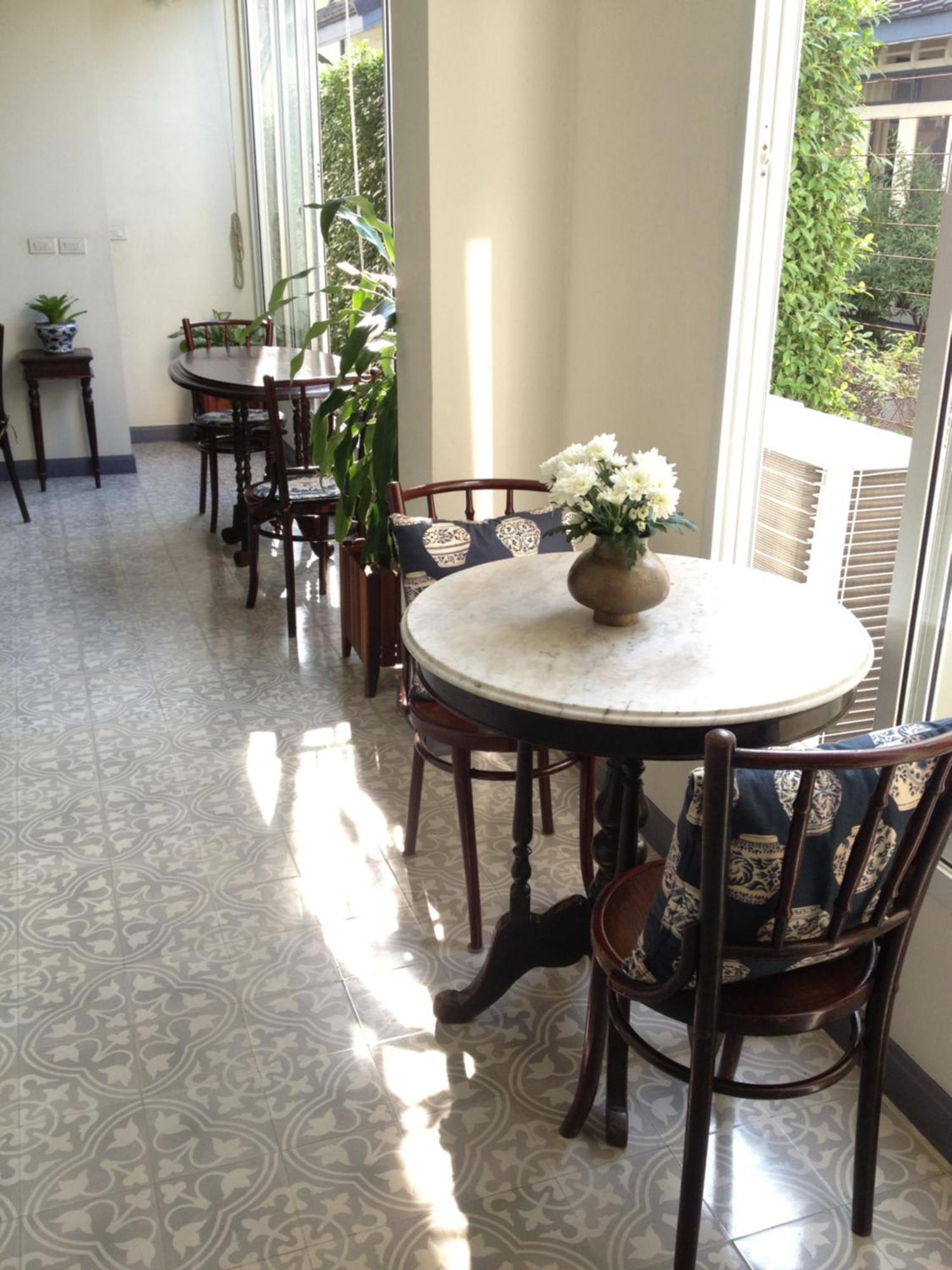 Отель Ssip Boutique Dhevej Bangkok (Adults Only) Экстерьер фото