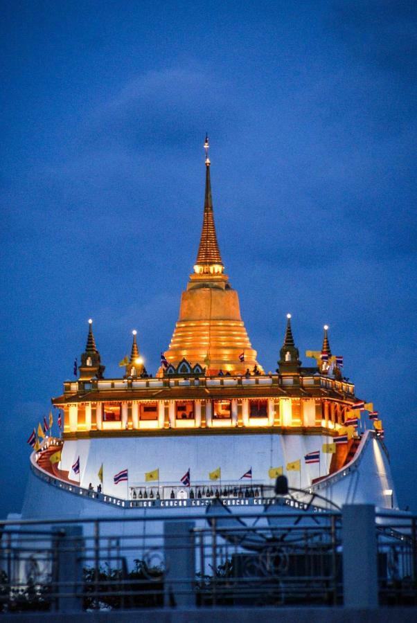 Отель Ssip Boutique Dhevej Bangkok (Adults Only) Экстерьер фото